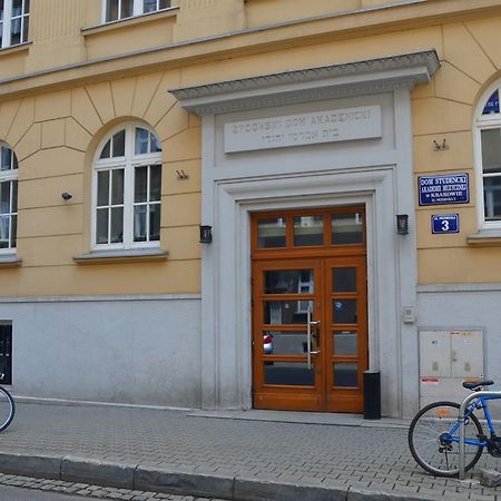 Dom Studencki Akademia Muzyczna Albergue Cracovia Exterior foto