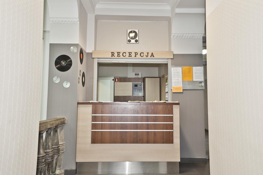 Dom Studencki Akademia Muzyczna Albergue Cracovia Exterior foto