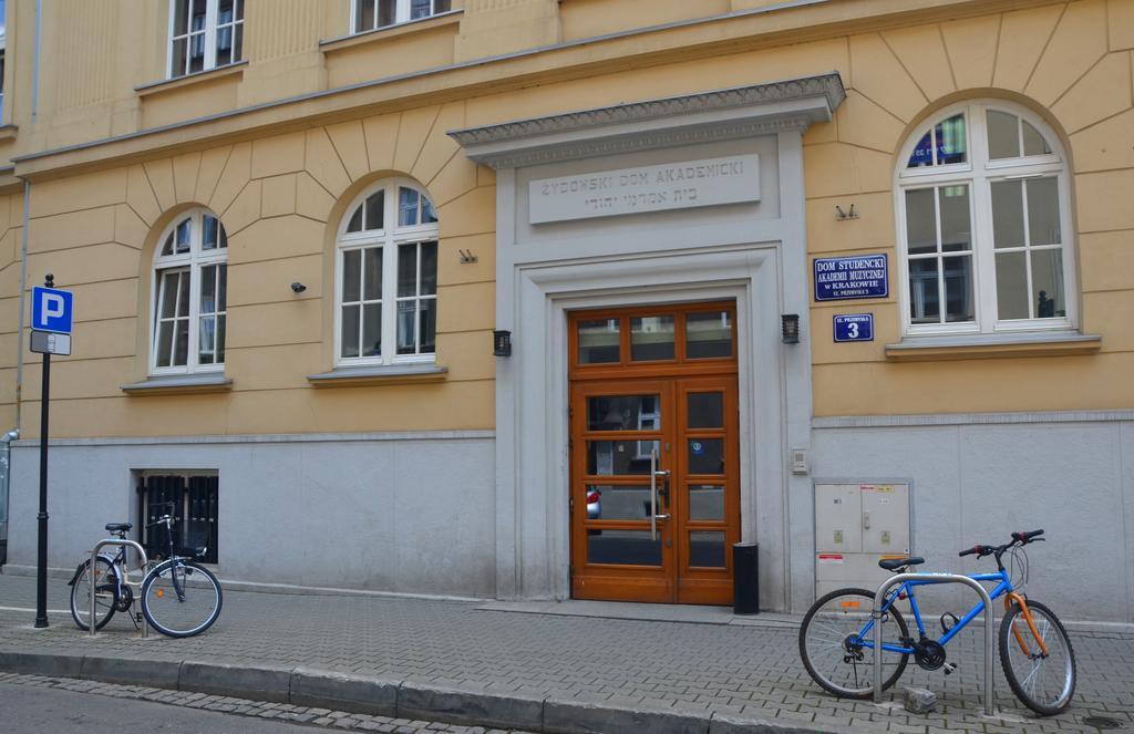 Dom Studencki Akademia Muzyczna Albergue Cracovia Exterior foto